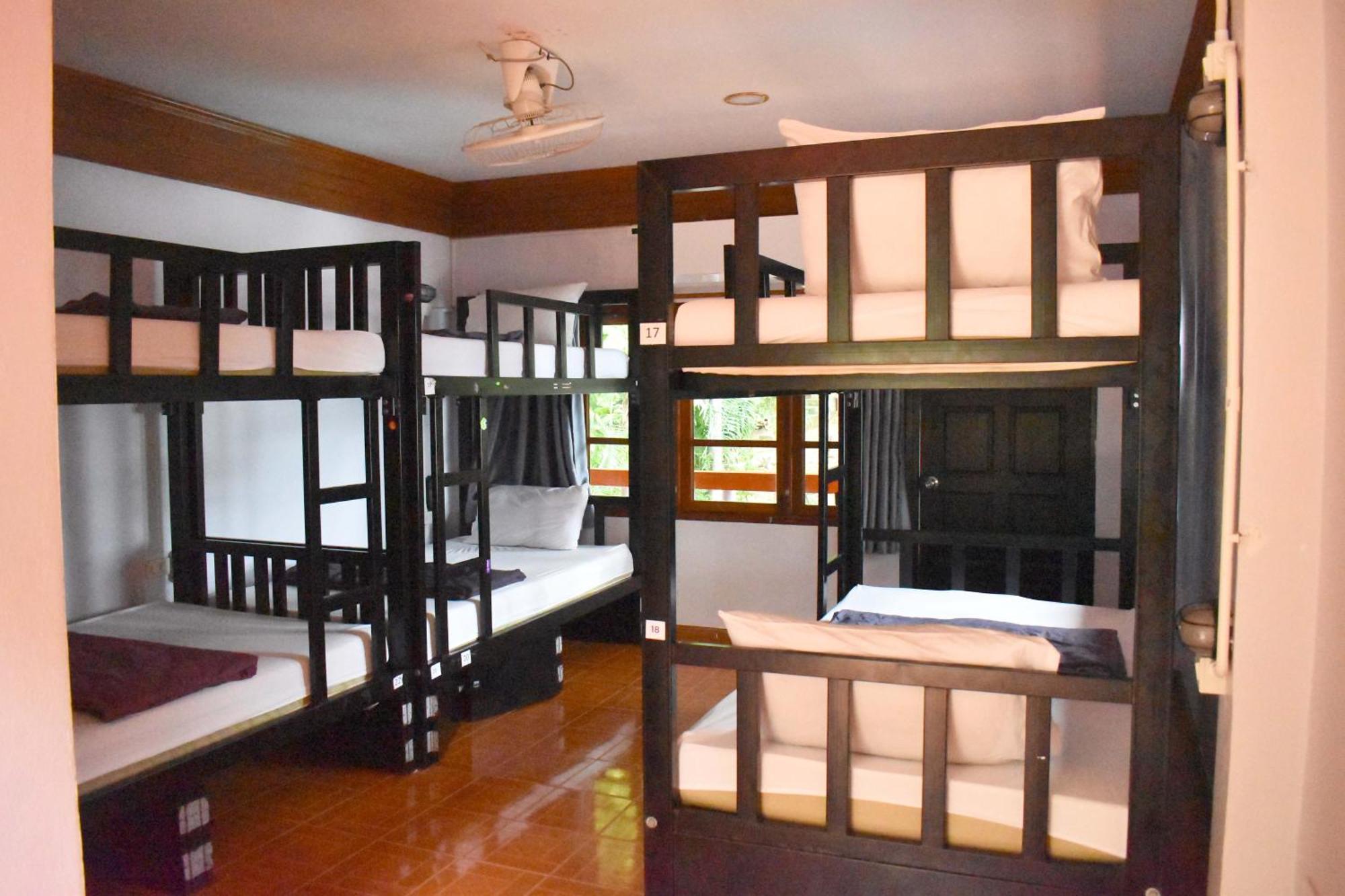 Blanco Hideout Railay - Youth Hostel 18 To 35 Only Eksteriør bilde