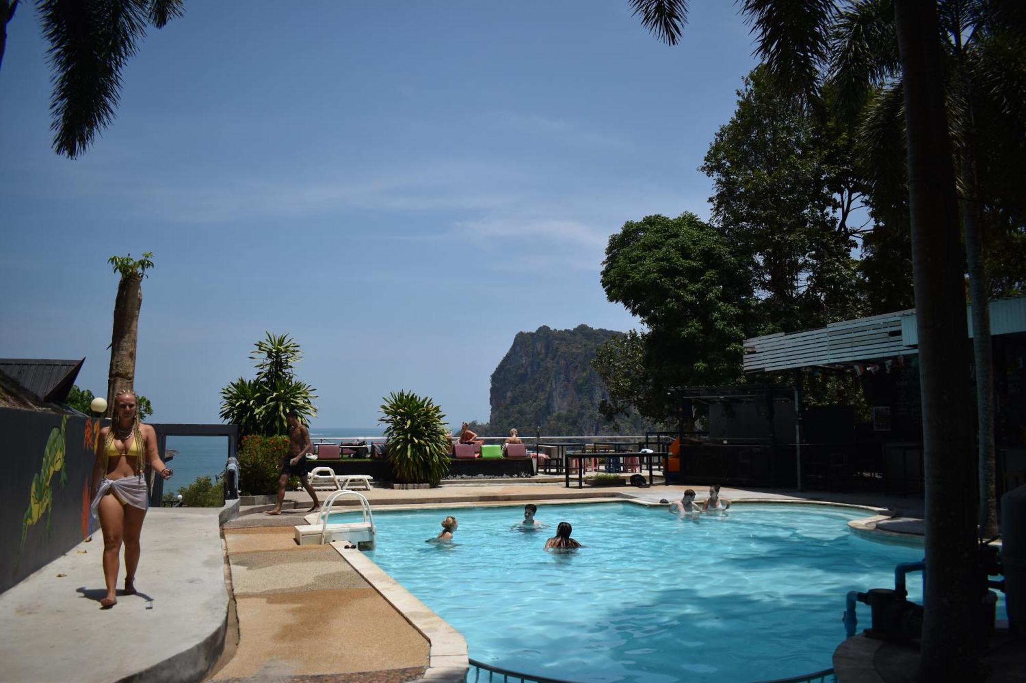 Blanco Hideout Railay - Youth Hostel 18 To 35 Only Eksteriør bilde